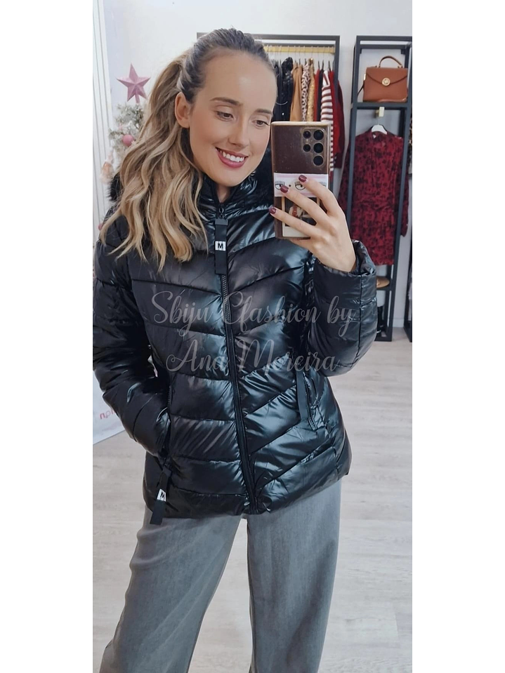 Kispo Curto com Capuz 1