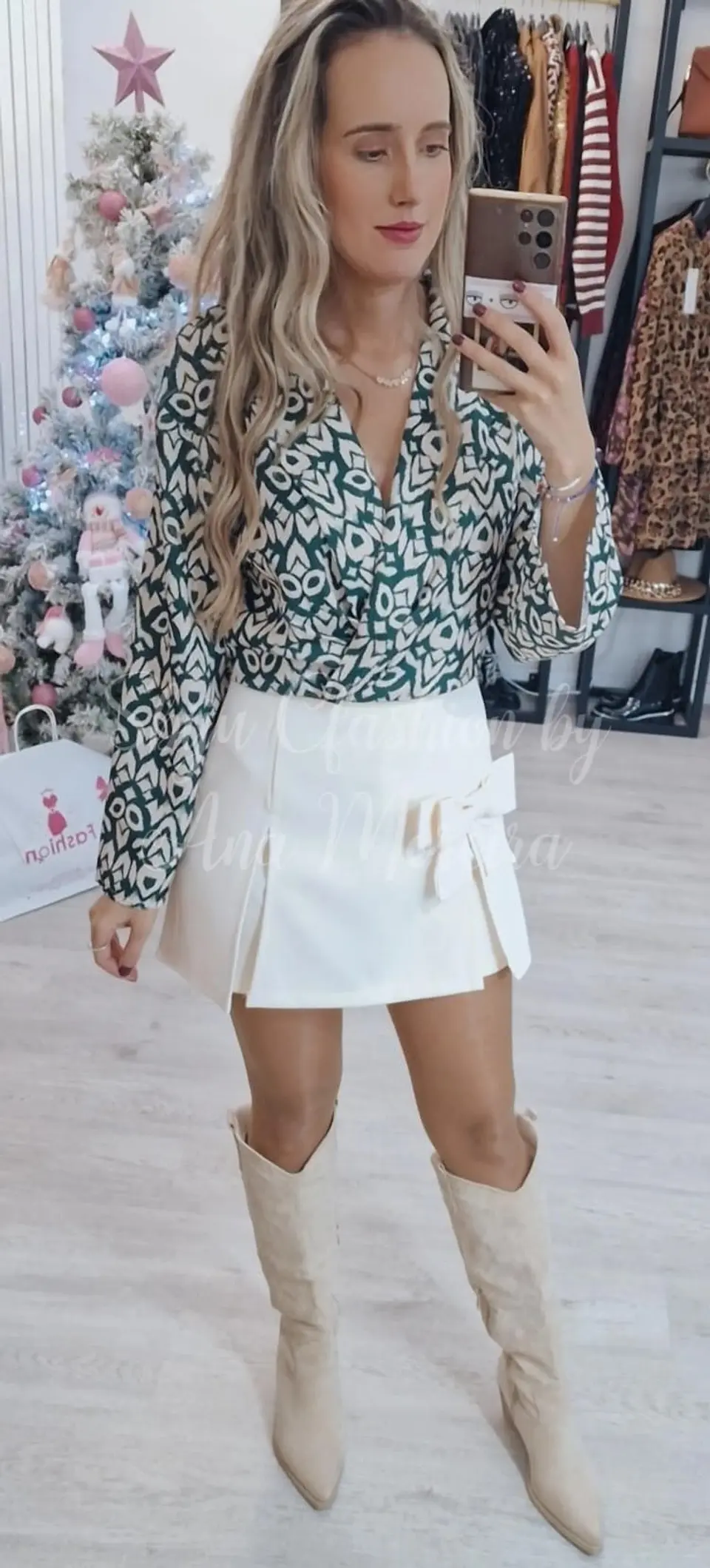 Blusa com decote e padrão - TU 5