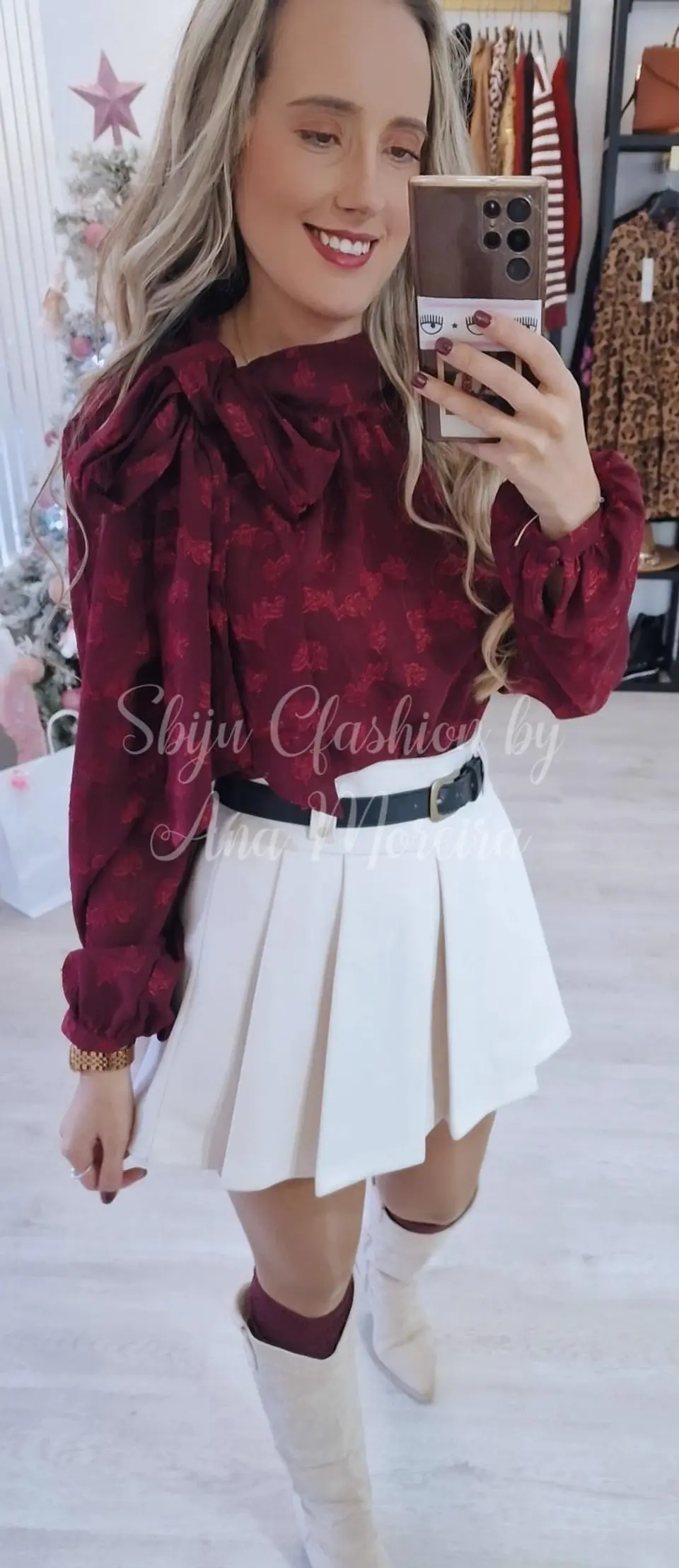 Blusa Bordô com Detalhe de Laço no Pescoço 3