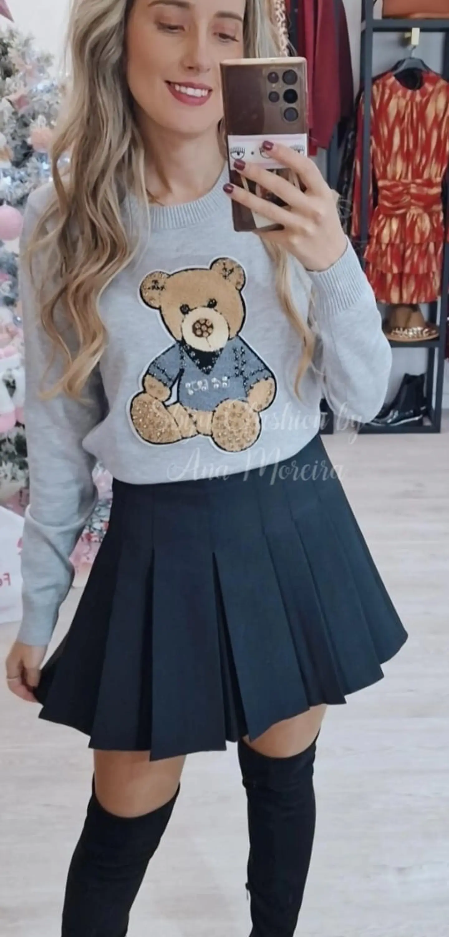 Camisola Cinzenta com Detalhe de Urso 1