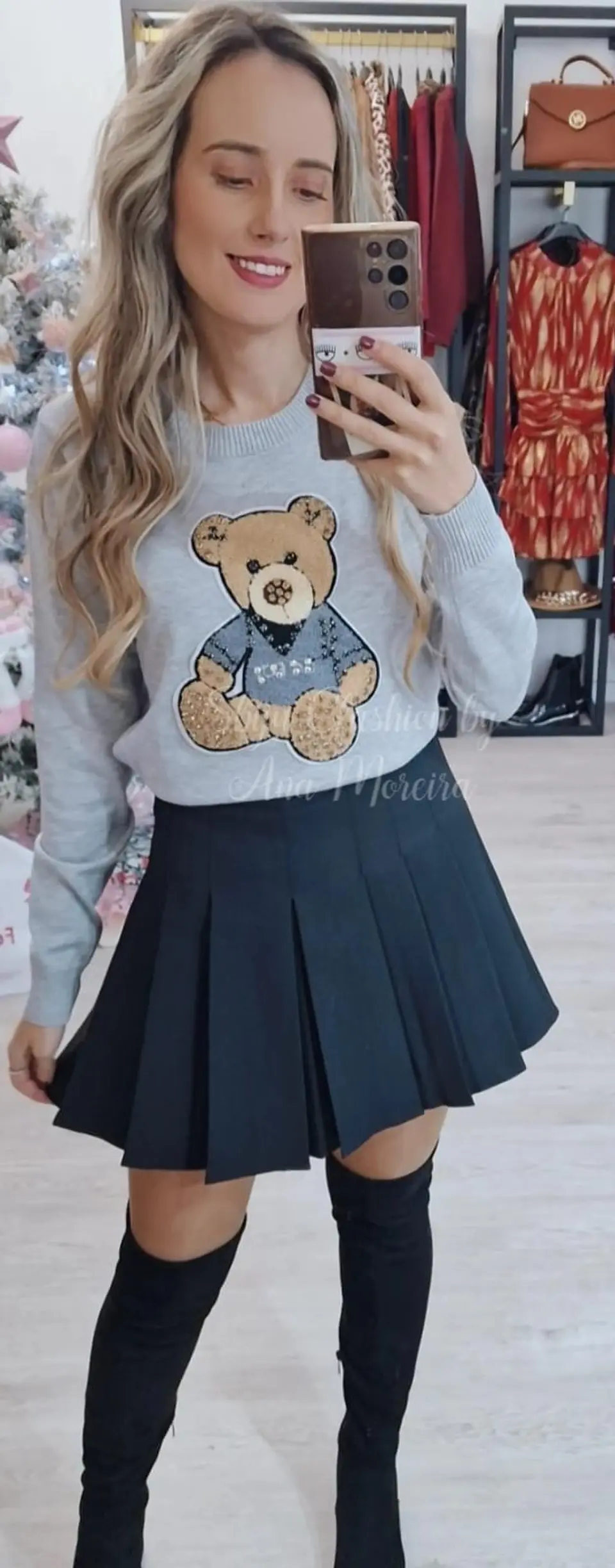 Camisola Cinzenta com Detalhe de Urso 1