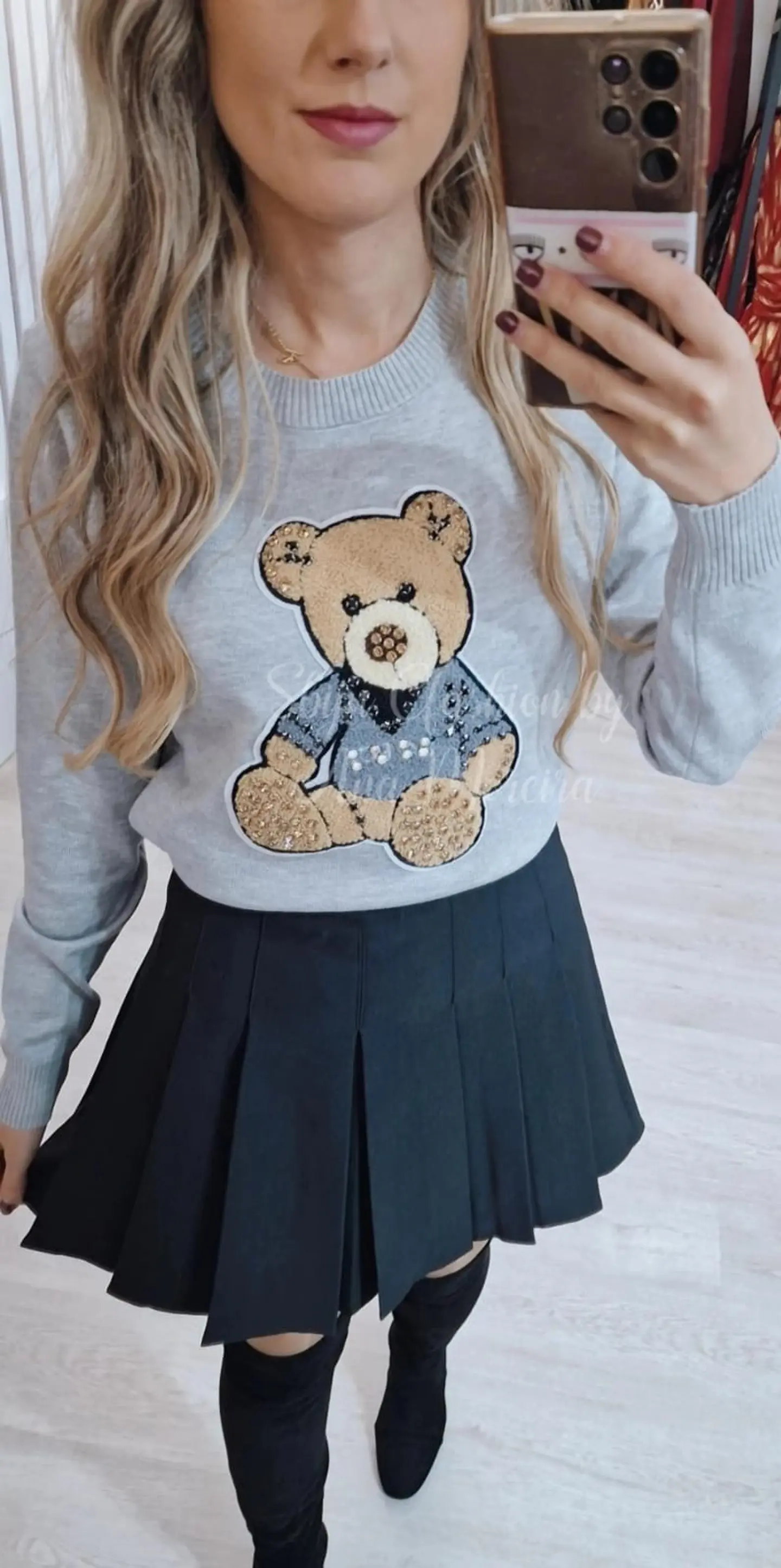Camisola Cinzenta com Detalhe de Urso 2