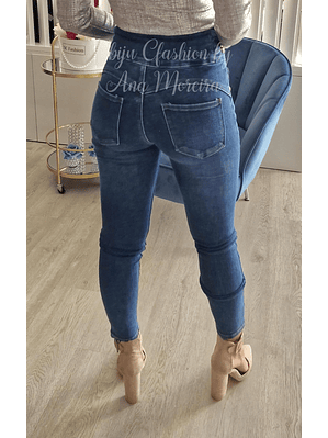 Calça de Ganga com Detalhes em Forma de Coração - Tamanho XS