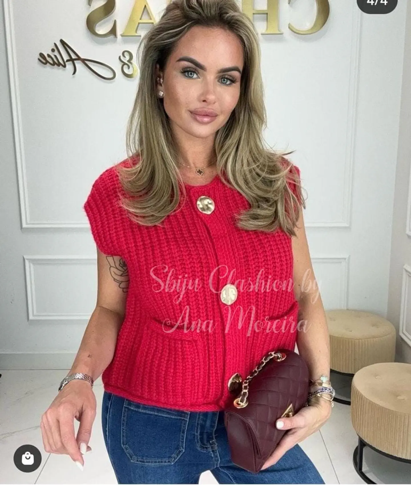 Colete de Malha com Botões Dourados - TU 2