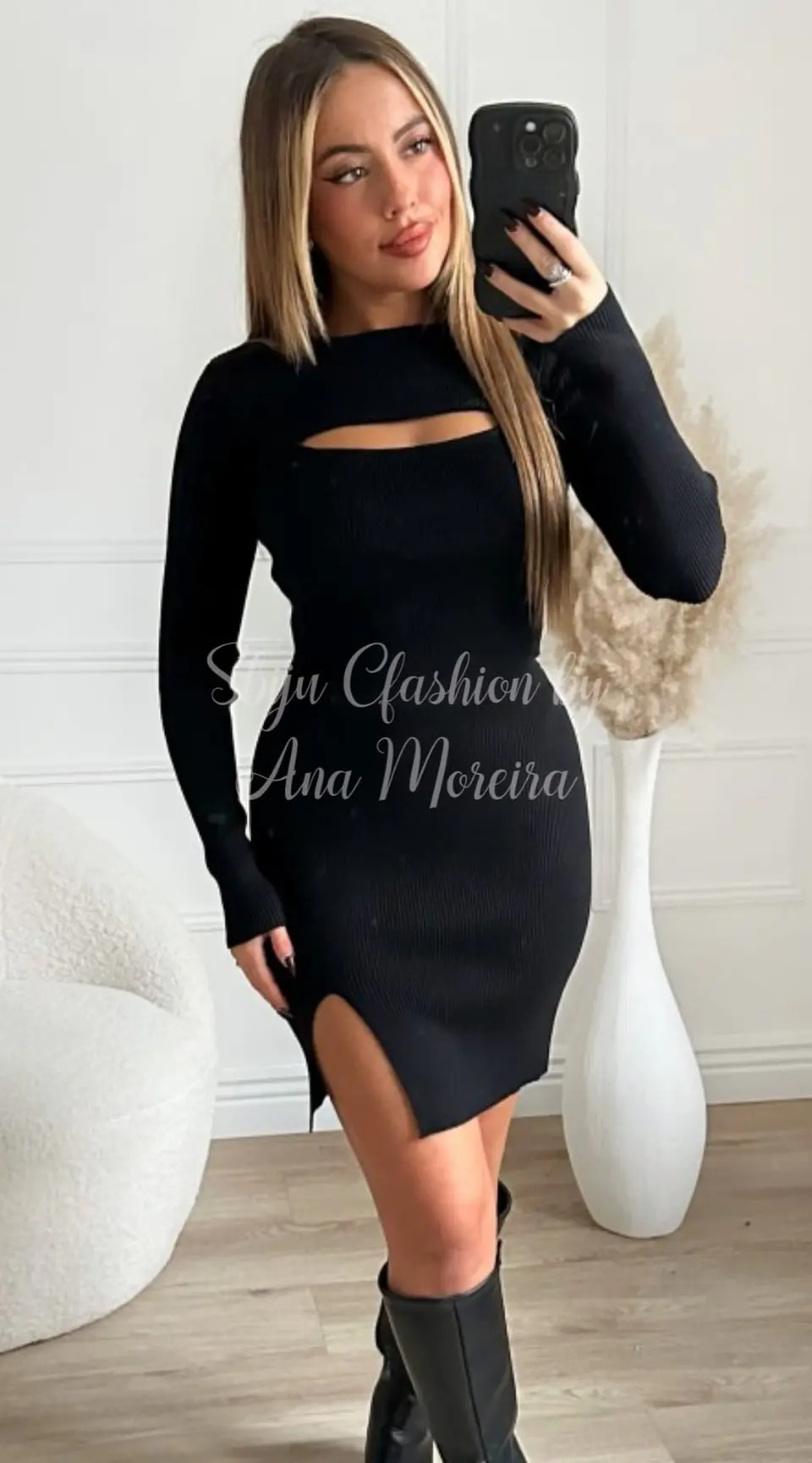 Vestido de Malha com Abertura no Peito - TU 7