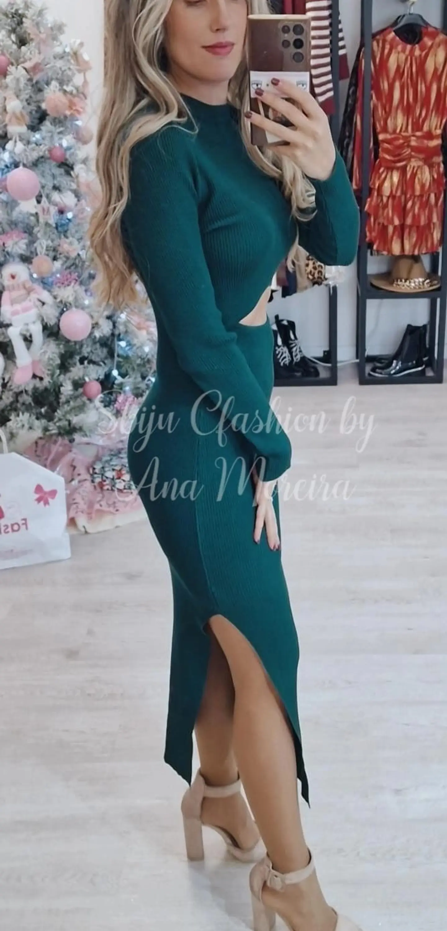 Vestido com Abertura na Barriga - TU 3