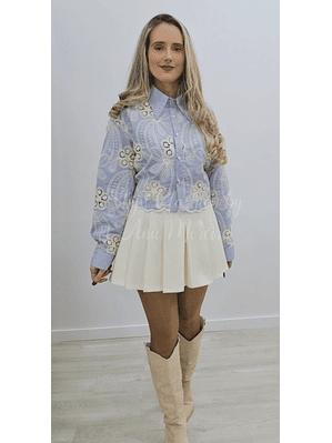 Camisa com Detalhes em Renda 