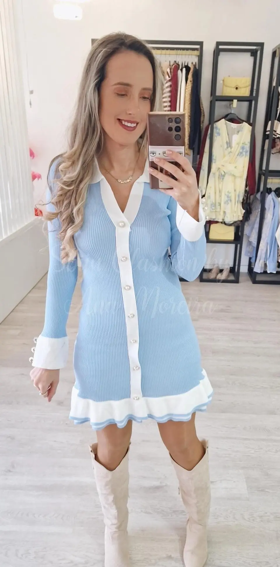 Vestido de Malha com Folho e Botões 2