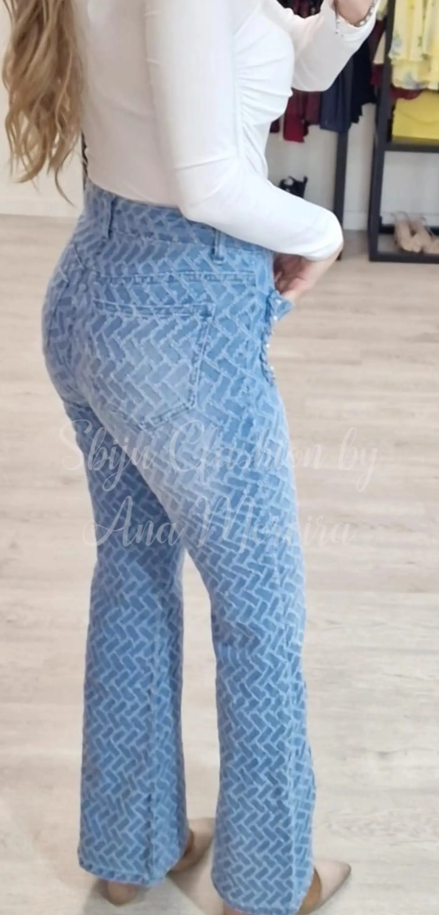 Calça de Ganga Boca de Sino com Detalhes nos Bolsos 7