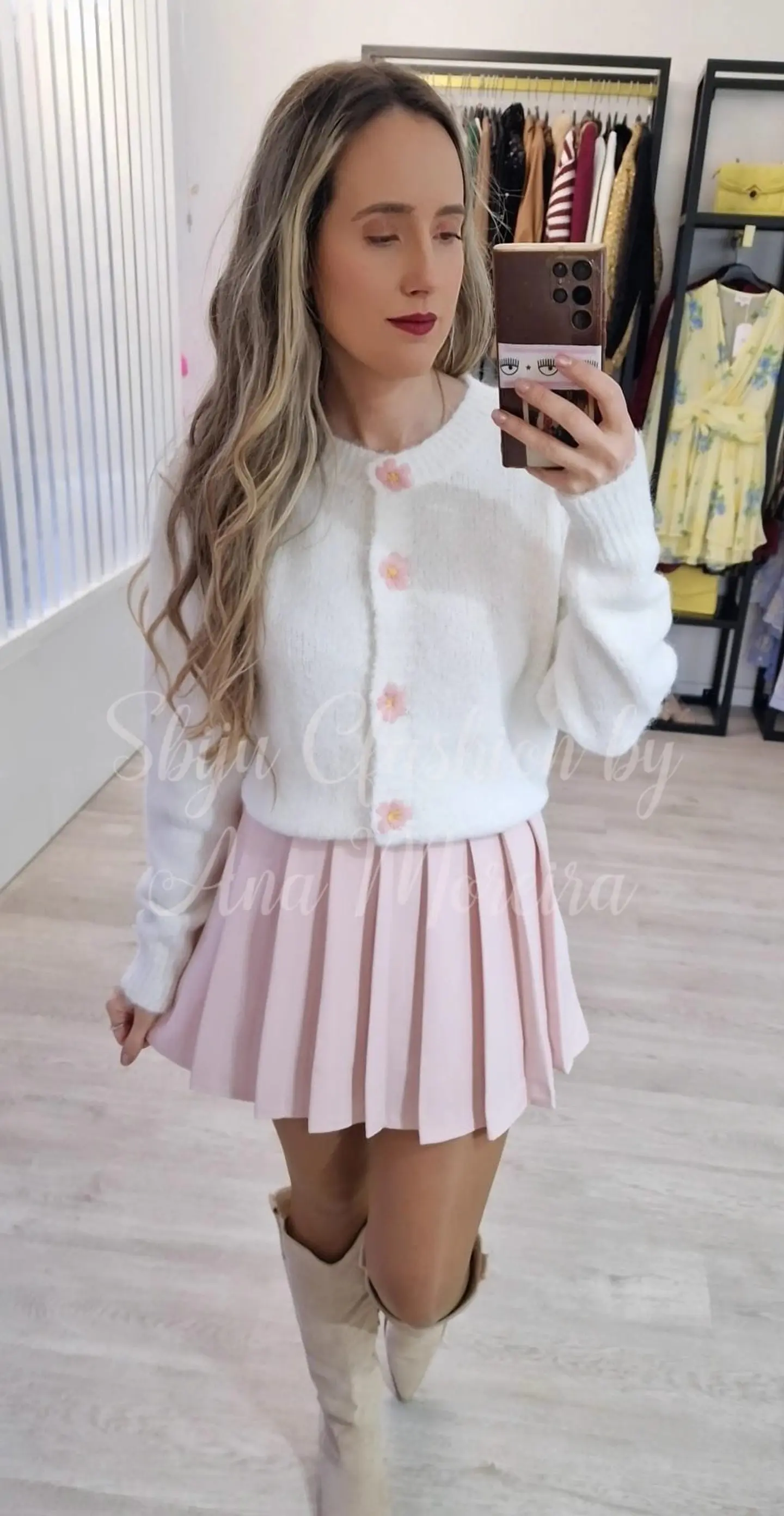 Cardigan com Detalhe de Flores Rosa 3