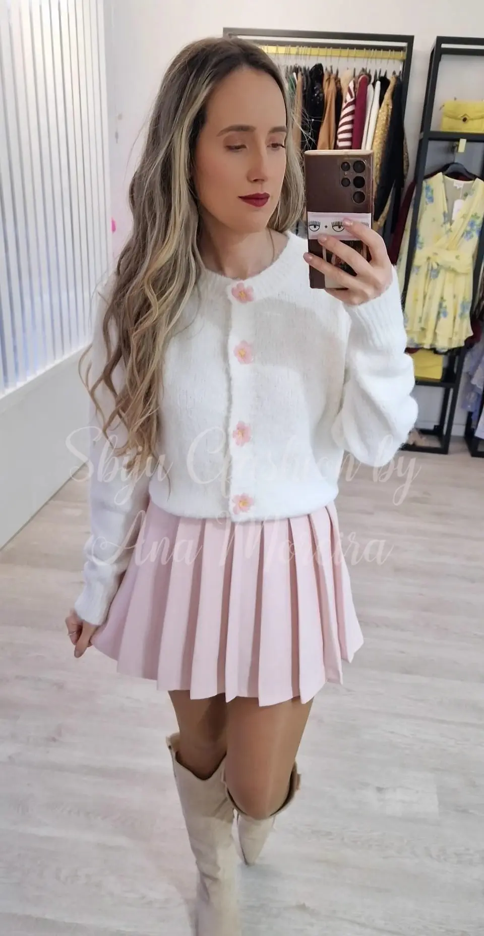 Cardigan com Detalhe de Flores Rosa 3