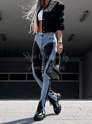 Calça de Ganga com Aplicações Pretas - Tamanho XS