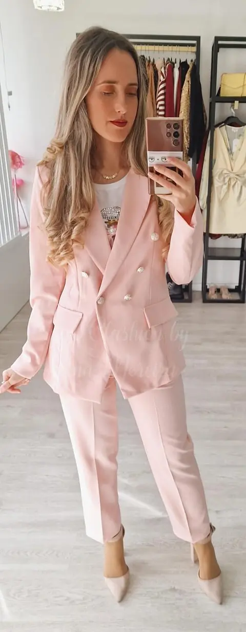Fato com Botões no Blazer