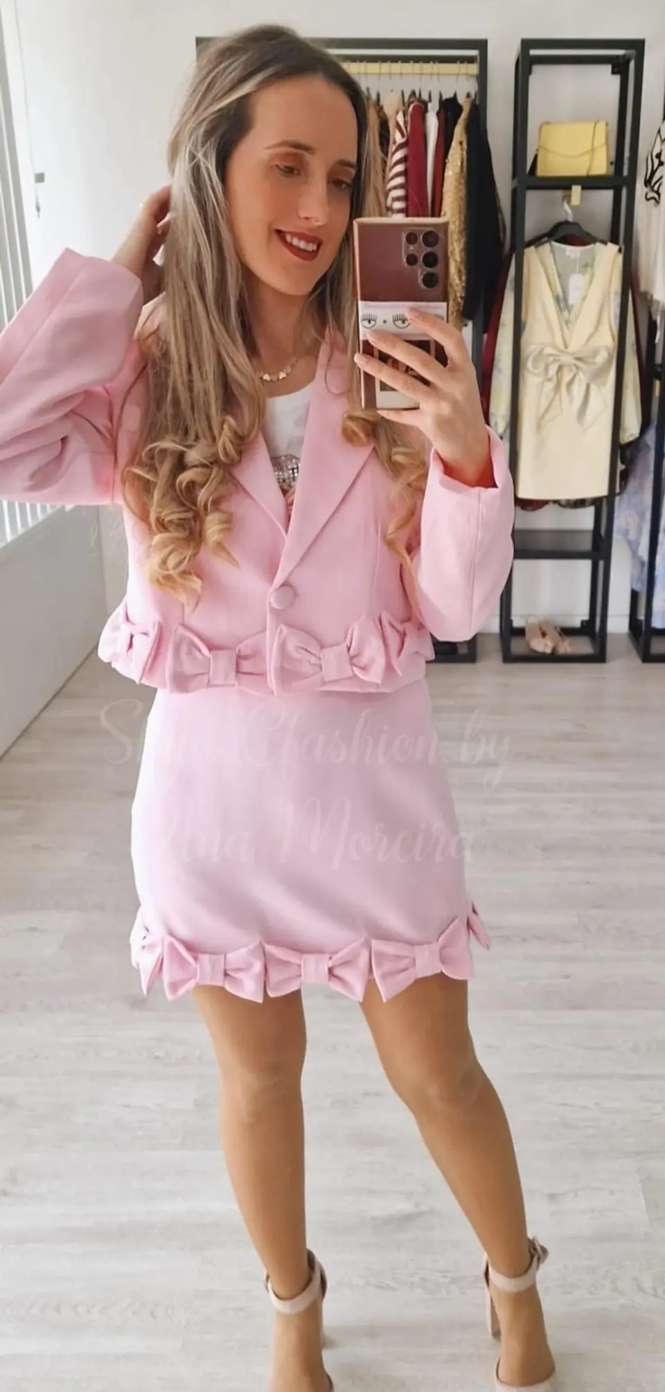 Conjunto Blazer + Saia com Detalhe de Laços 9
