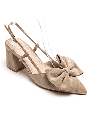 Sapatos com Detalhe de Laço