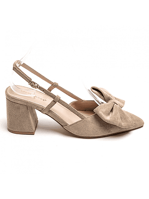 Sapatos com Detalhe de Laço