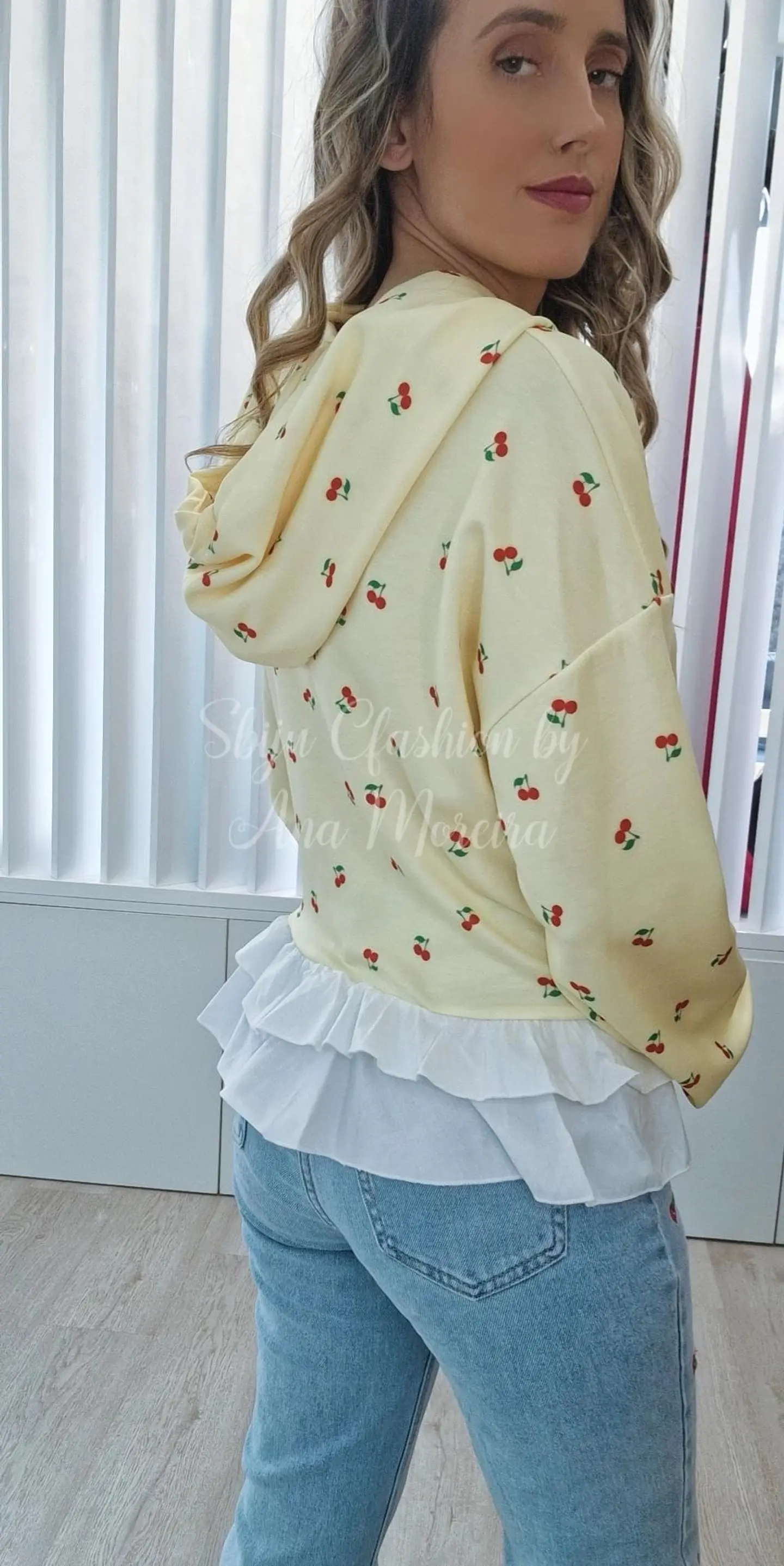 Camisola com Folho e Estampado de Cerejas 4