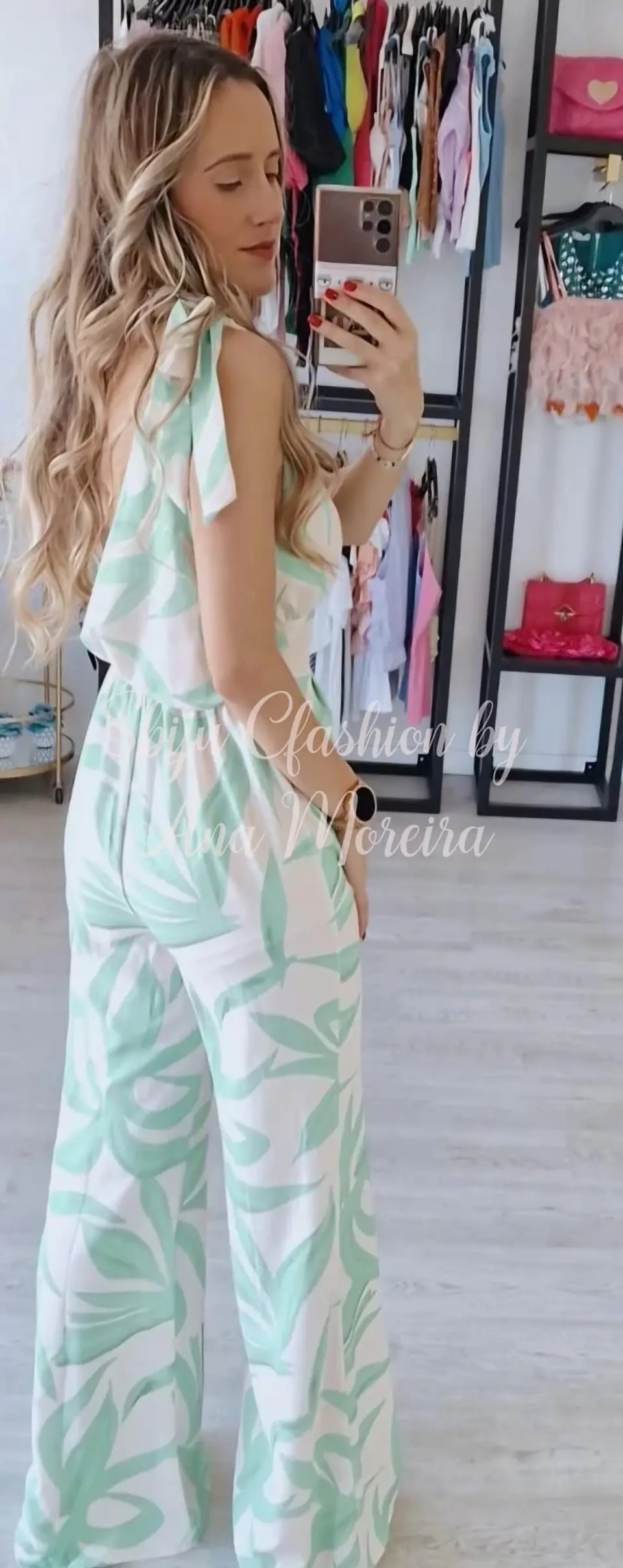 Macacão Estampado com Laços nos Ombros 5