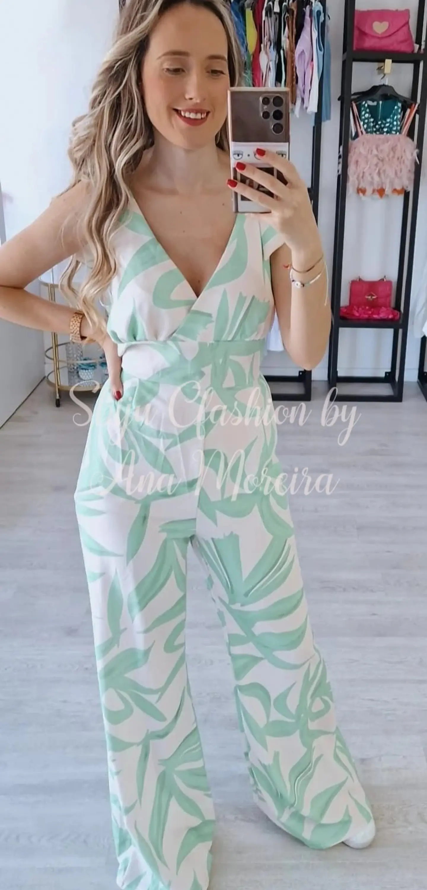 Macacão Estampado com Laços nos Ombros 4