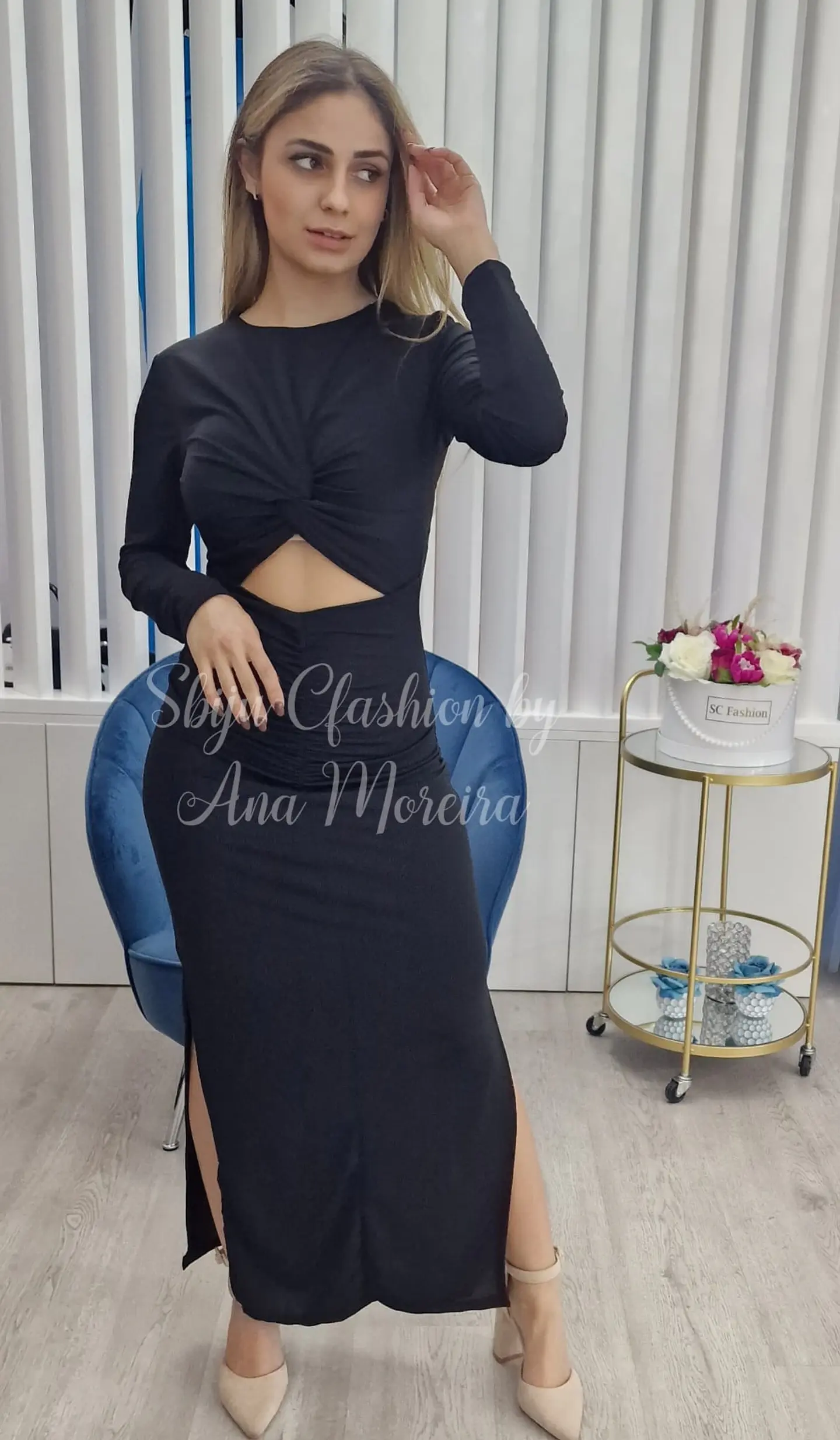 Vestido com Abertura na Barriga, Nó e Duas Rachas 8