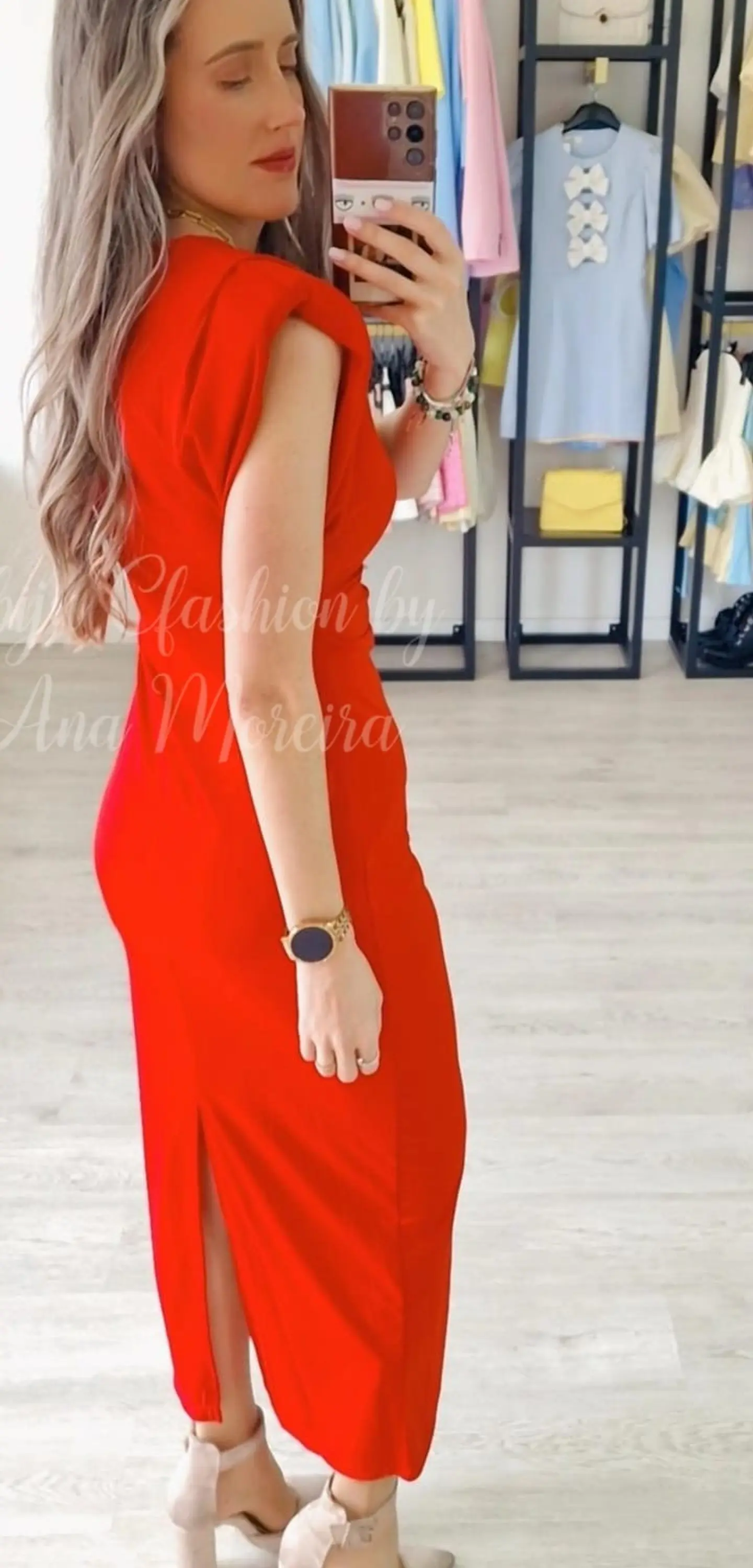 Vestido Midi com Ombreiras  2