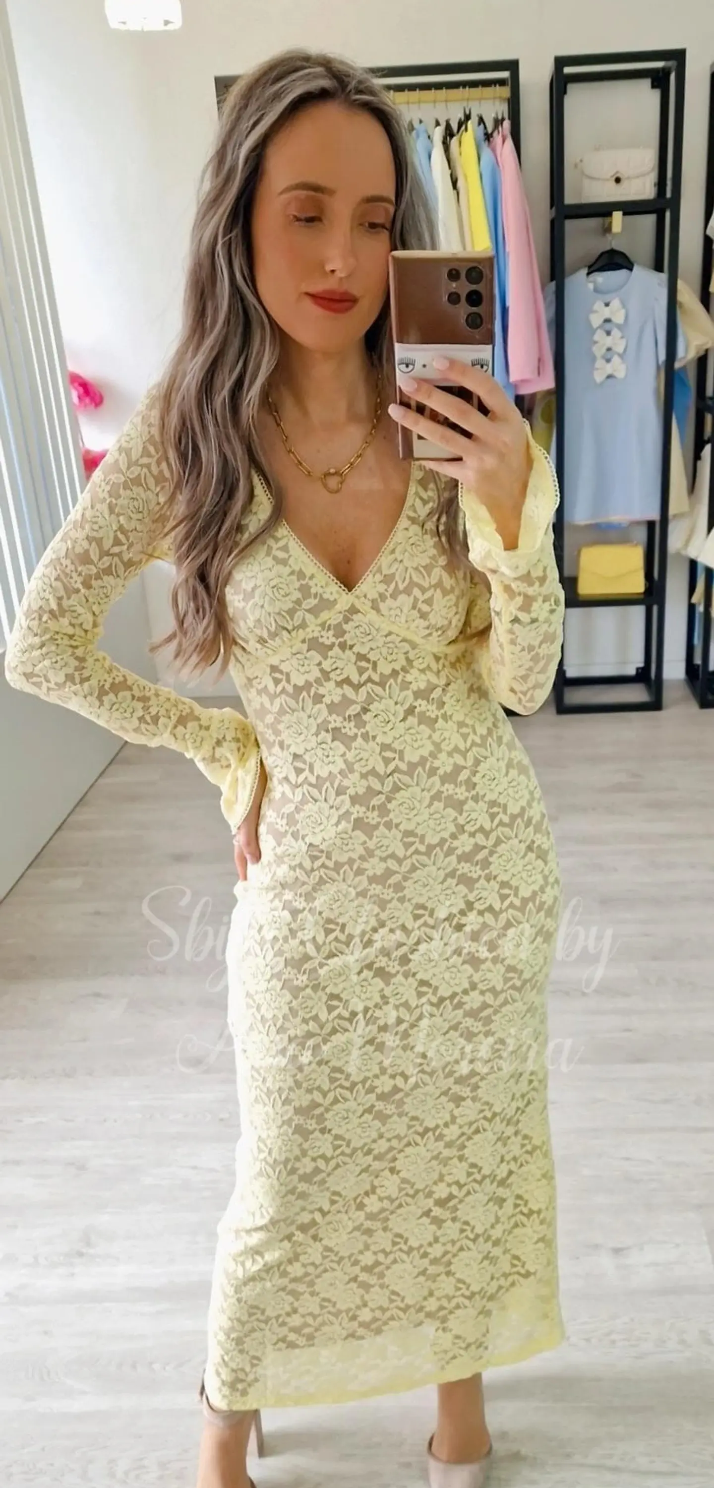 Vestido de Renda com Forro Bege 3