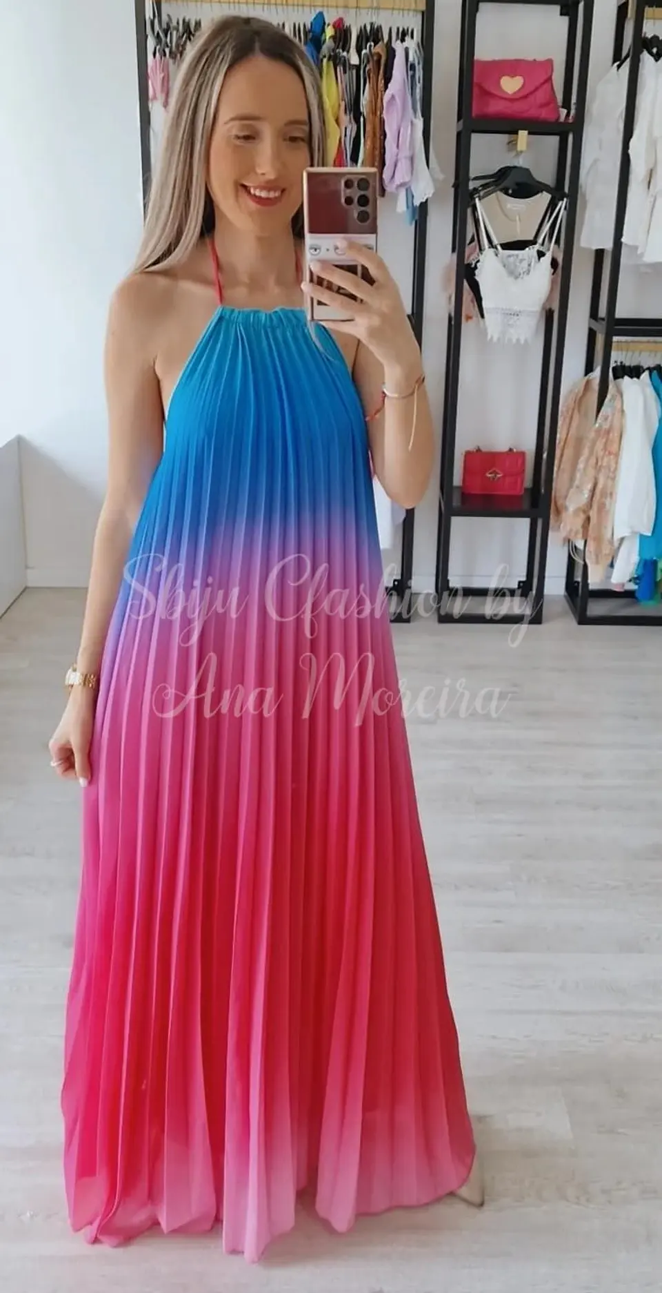 Vestido Plissado Sem Costas 3
