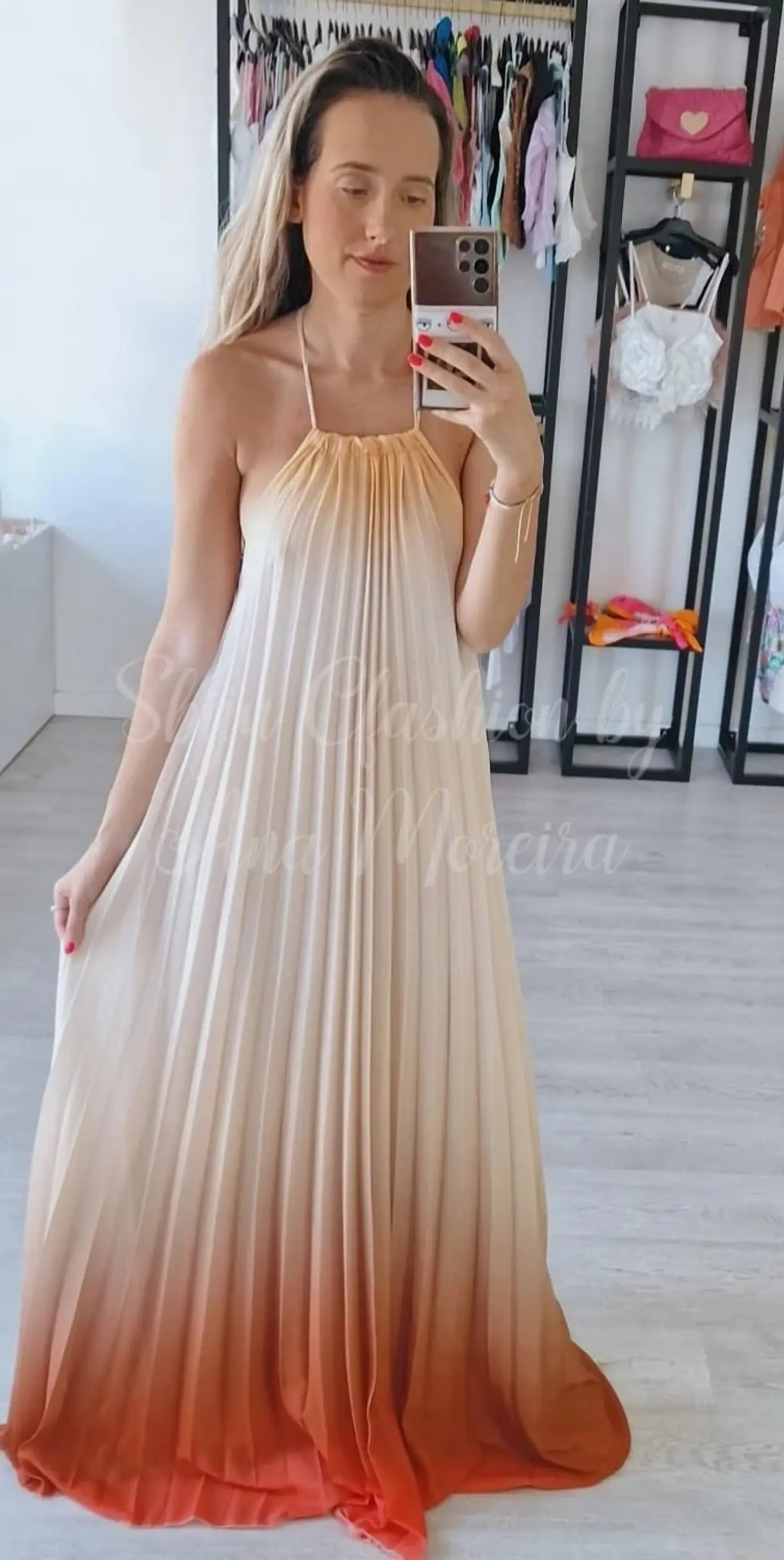 Vestido Plissado Sem Costas 4