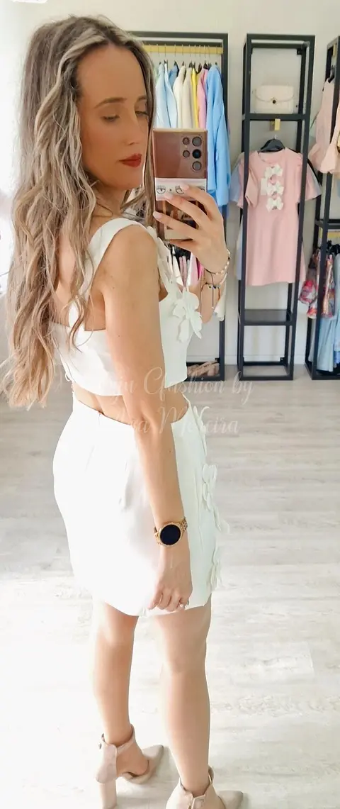 Conjunto Top e Saia com Flores