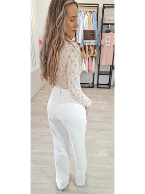 Body com Flores e Detalhe Nó no Decote