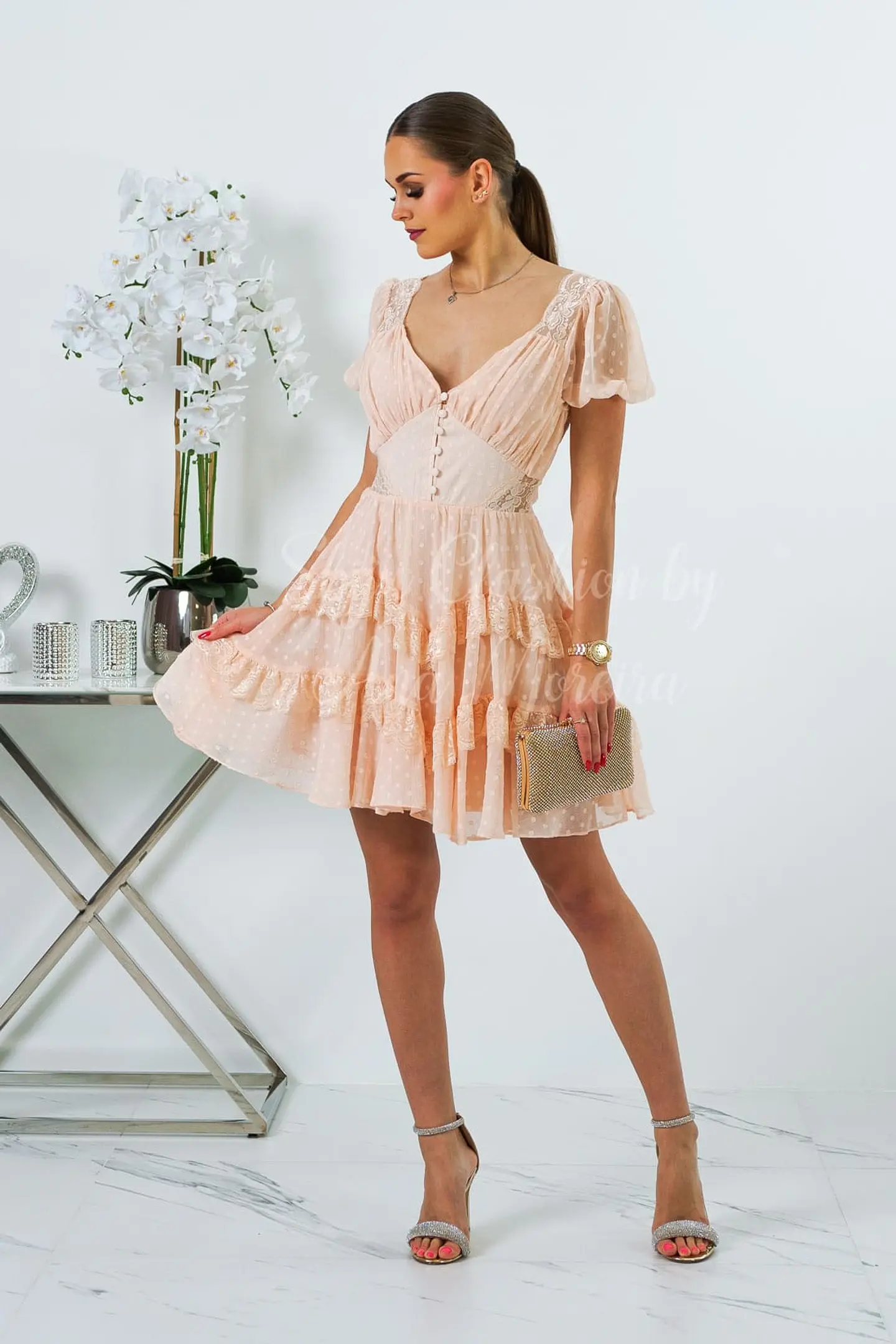 Vestido Lily McBee com Folhos 6
