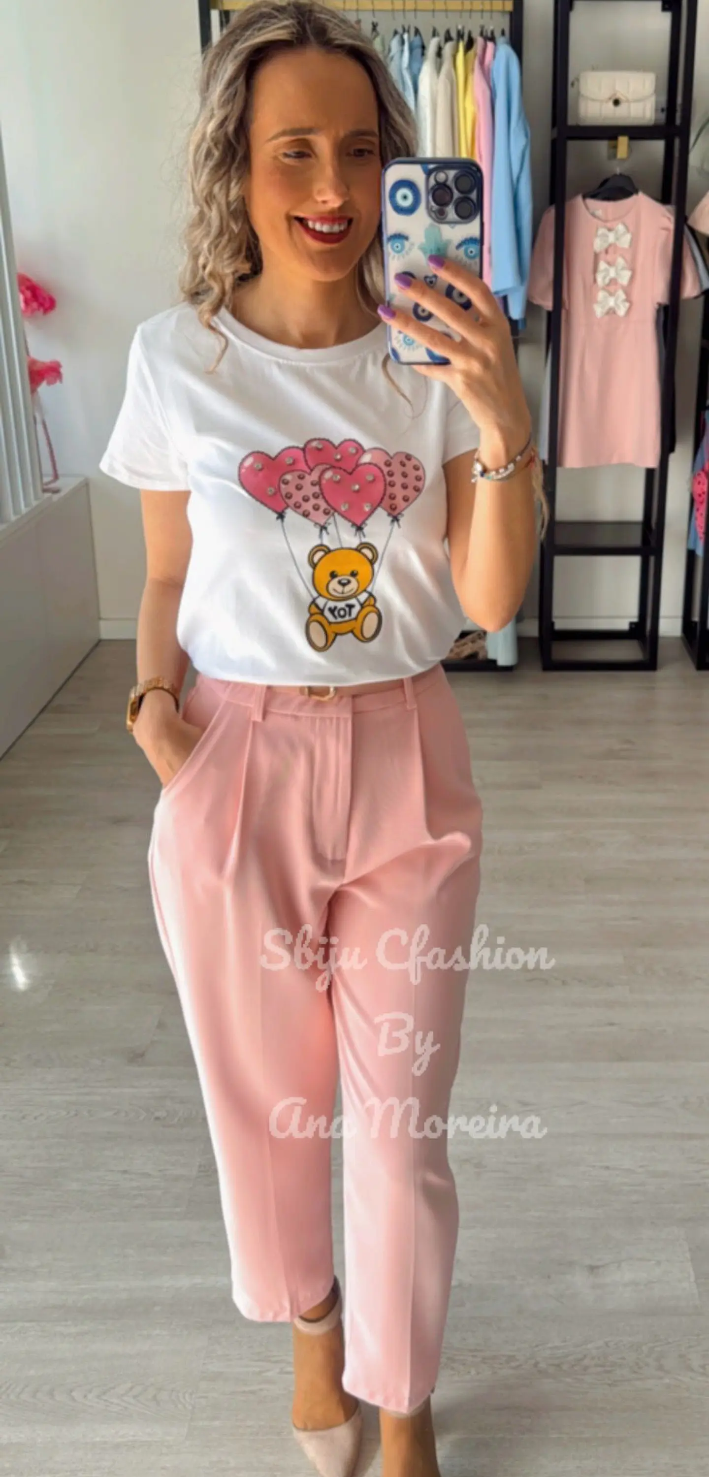 T-shirt “Urso com Balões em Forma de Coração”  5