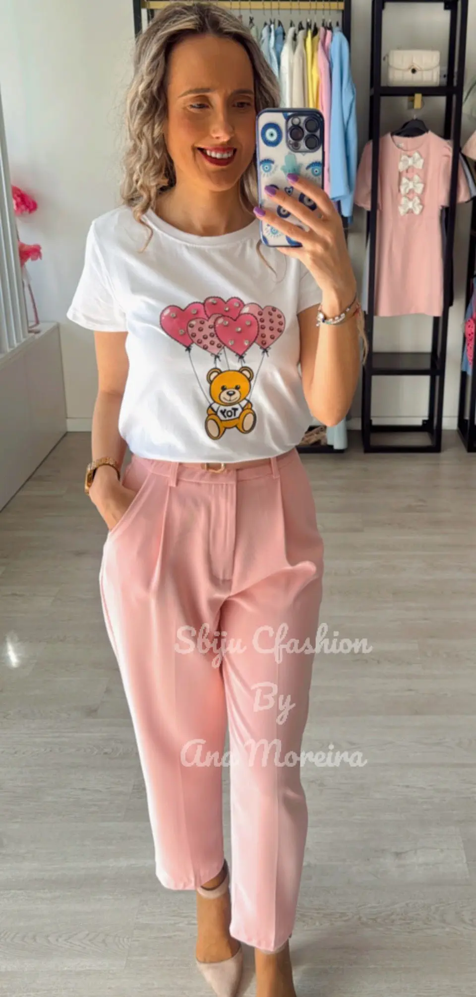 T-shirt “Urso com Balões em Forma de Coração”  5