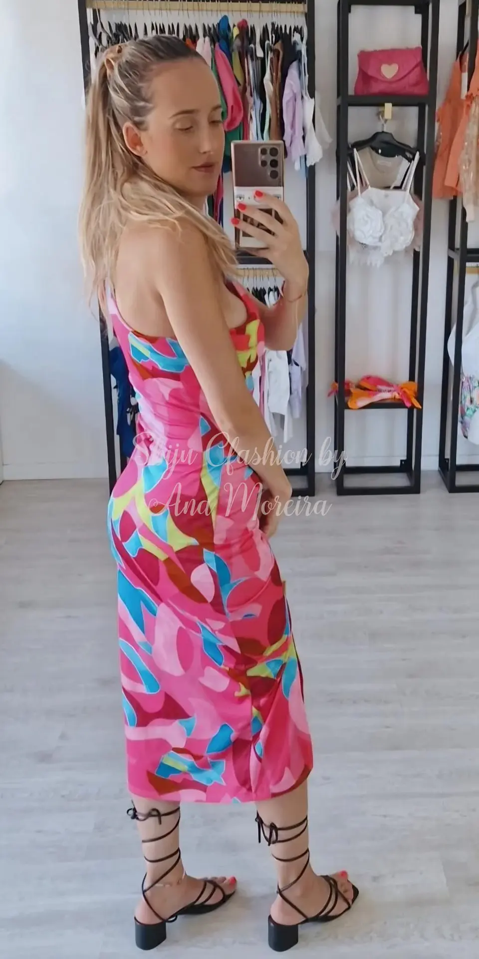 Vestido Midi Justo Estampado com Abertura na Barriga 2