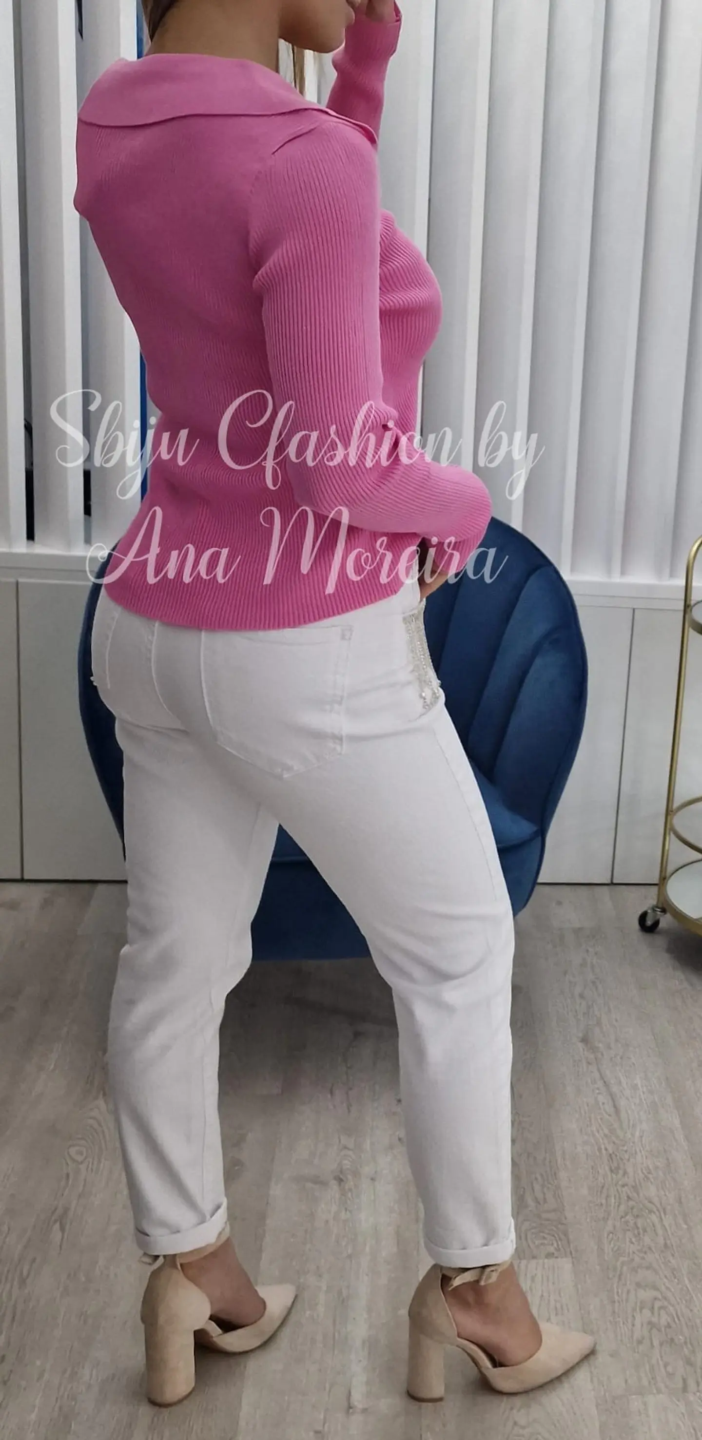 Calça com Detalhe de Brilhantes nos Bolsos  5
