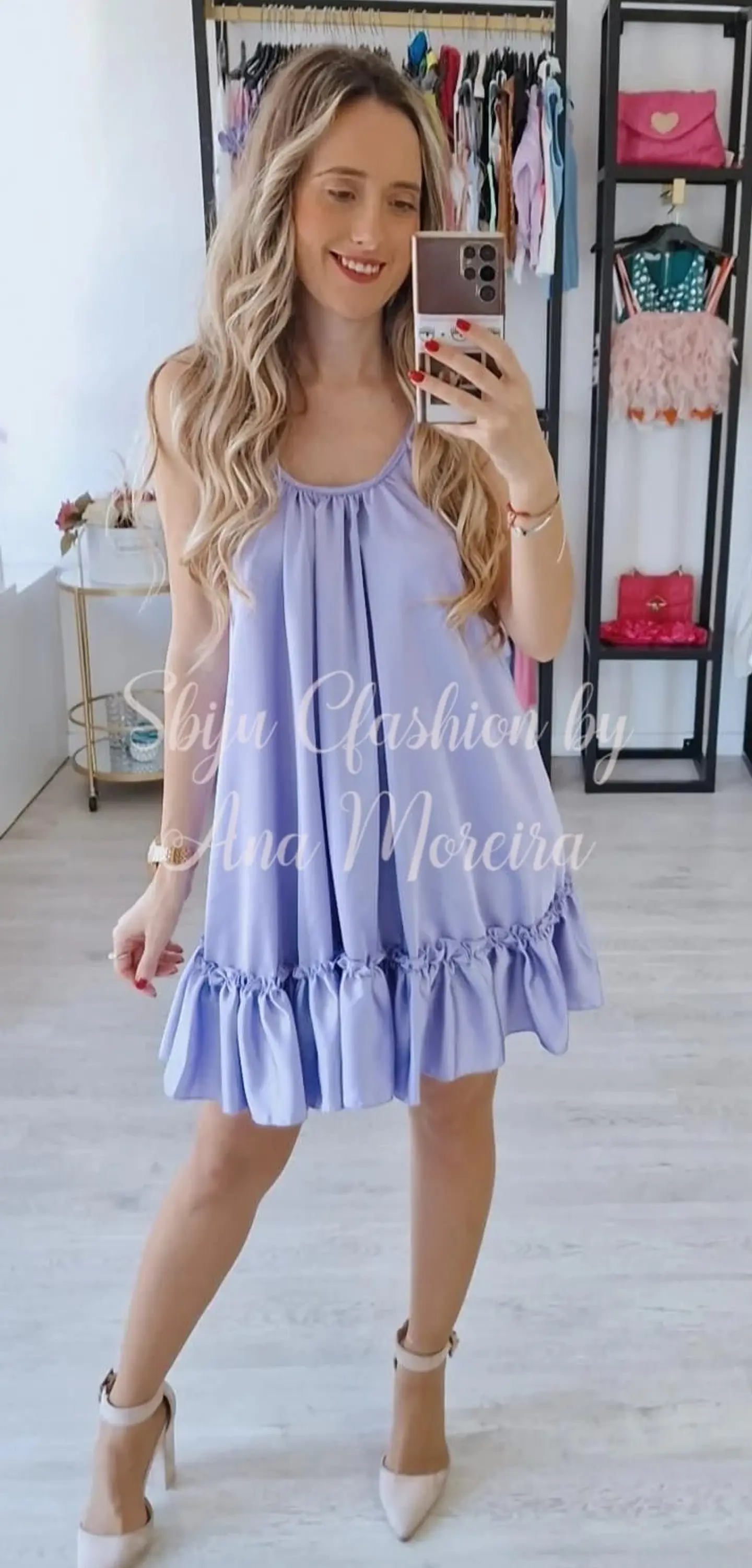 Vestido acetinado de alças com folho 2