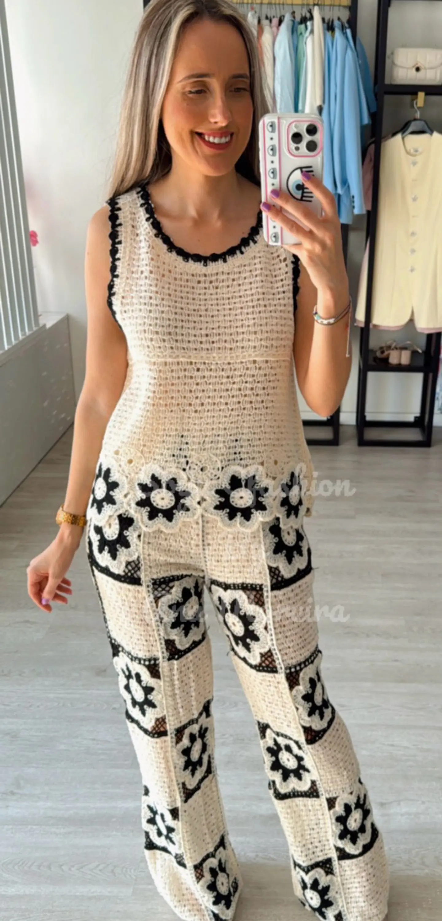 Conjunto em Croché com Detalhe de Flores 3