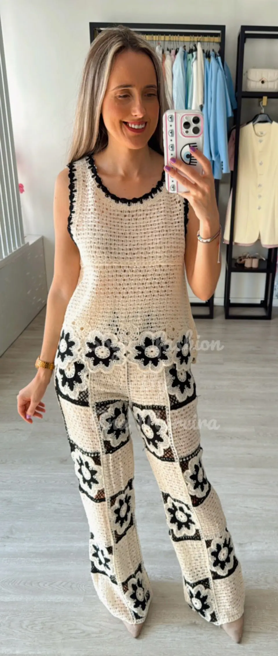 Conjunto em Croché com Detalhe de Flores 3