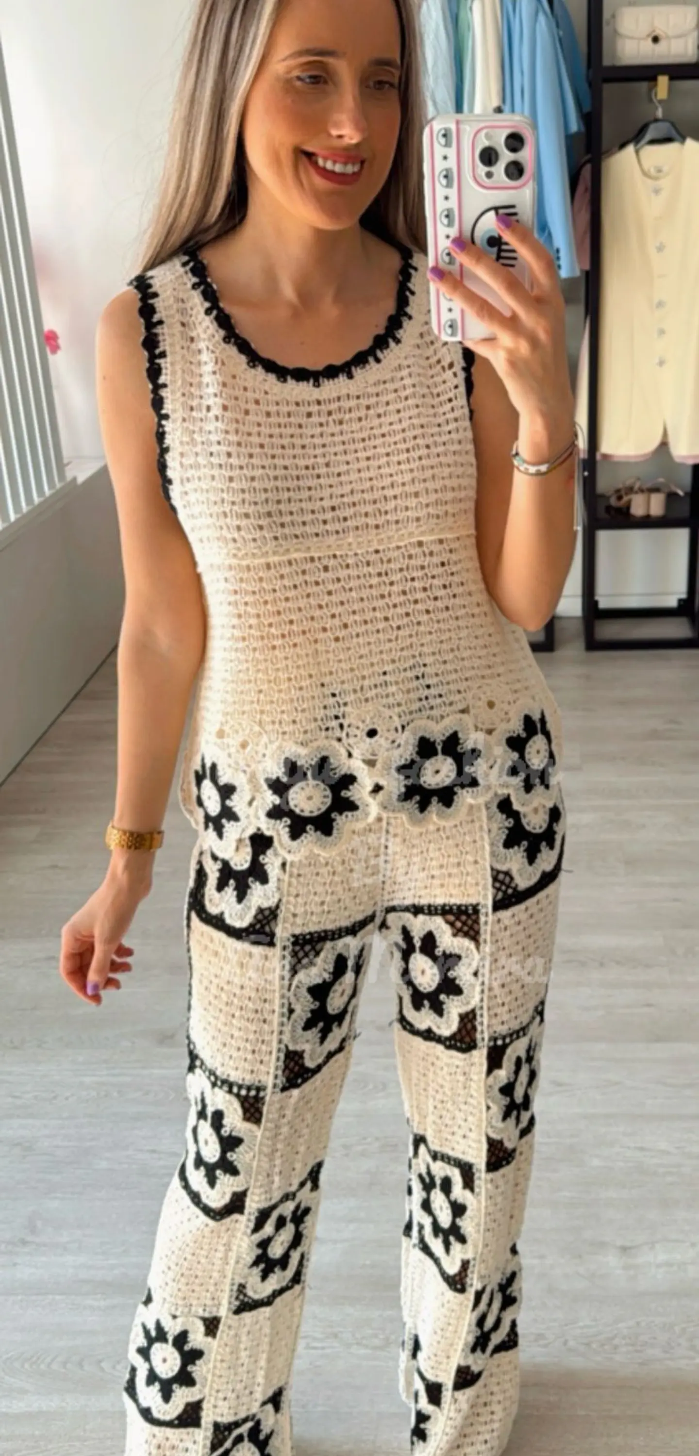 Conjunto em Croché com Detalhe de Flores 5