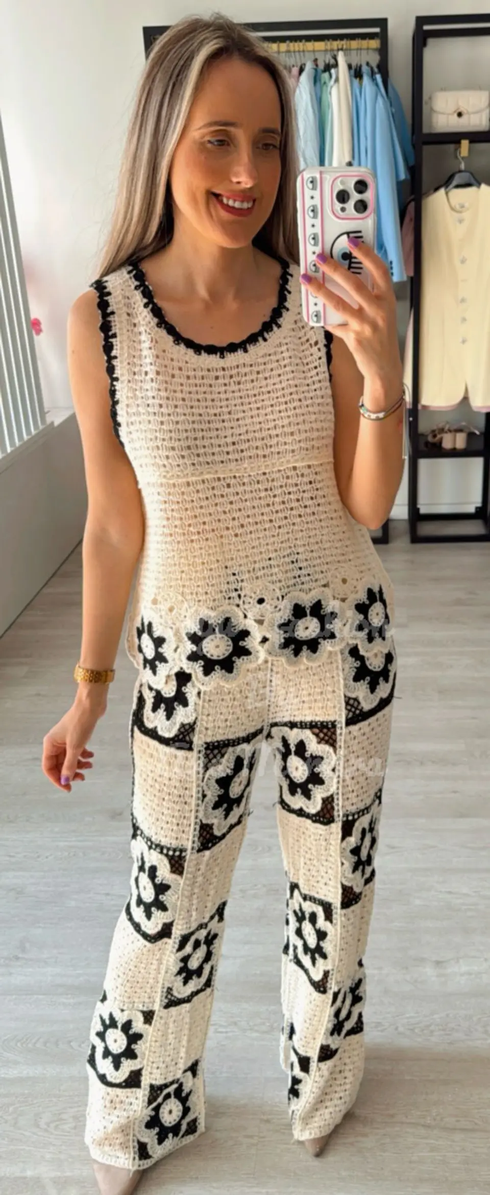 Conjunto em Croché com Detalhe de Flores 5
