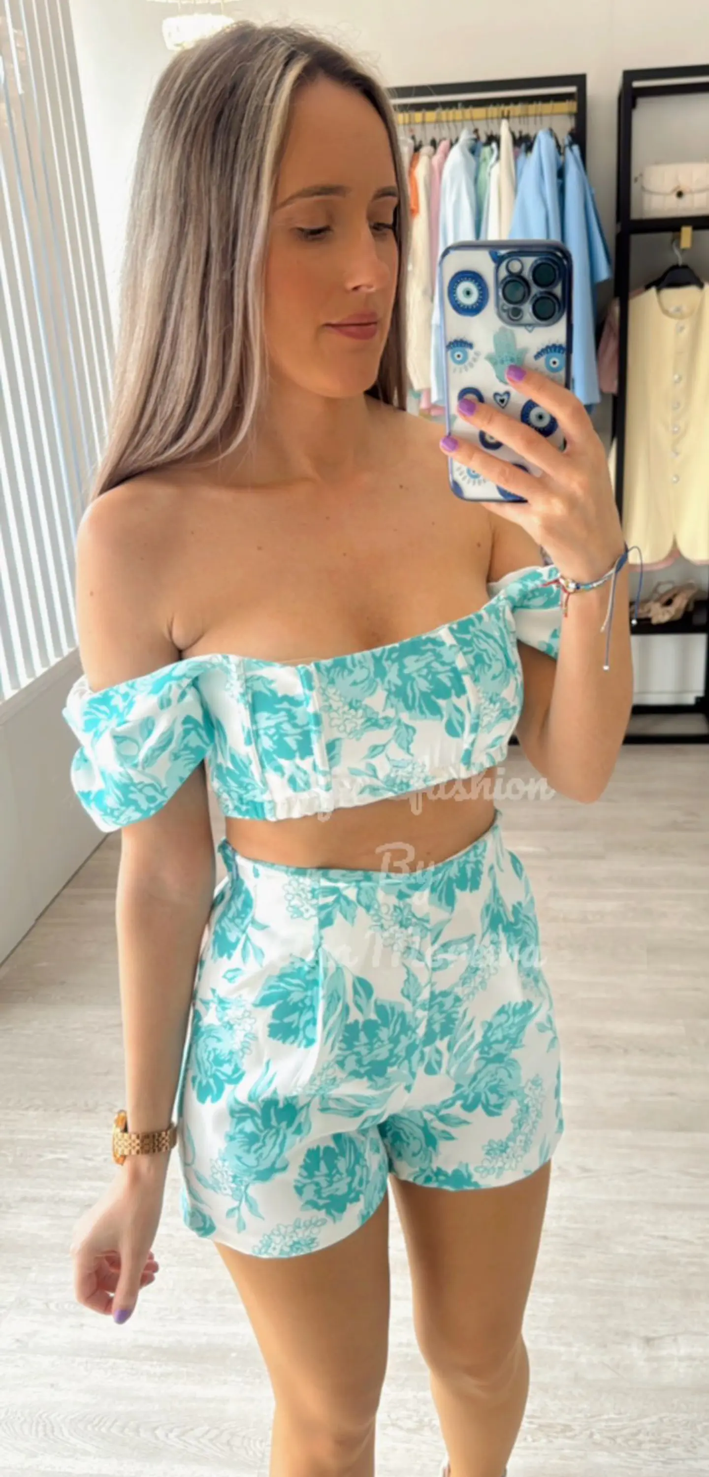 Conjunto estampado de top e calção 11