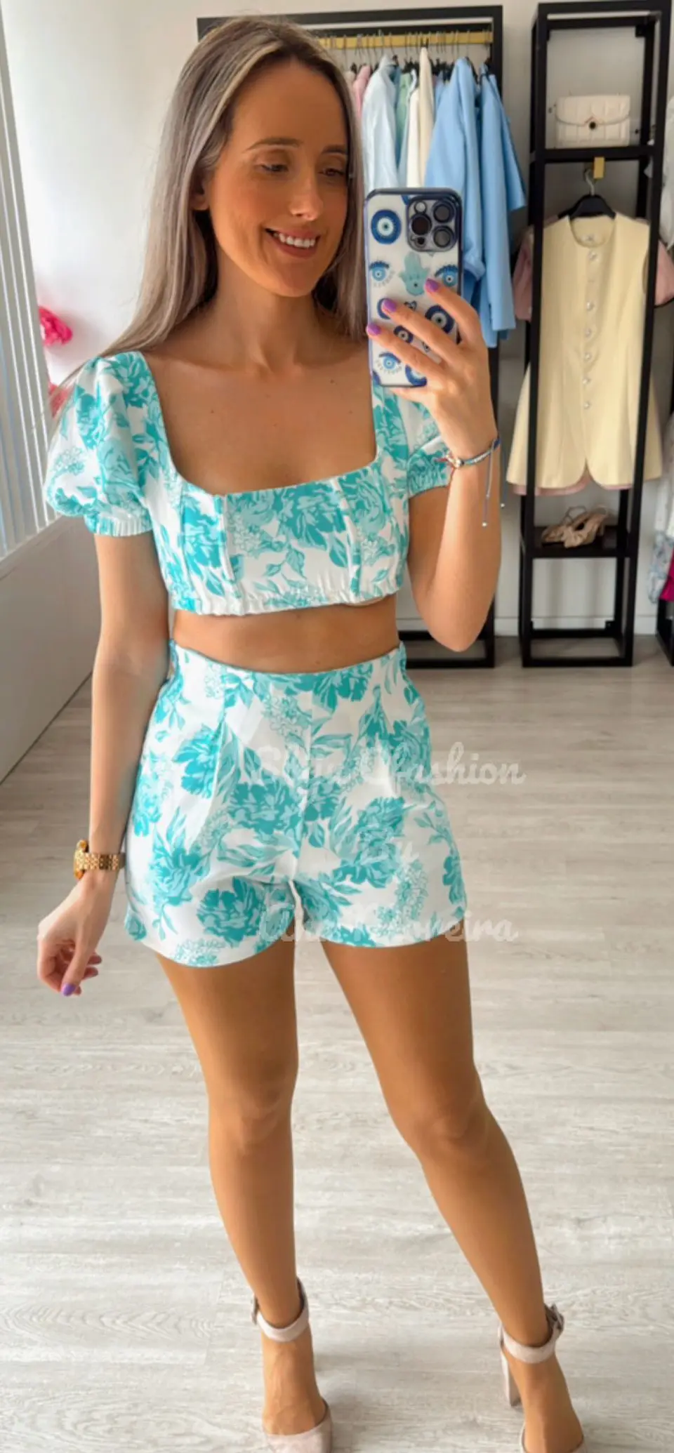Conjunto estampado de top e calção 14