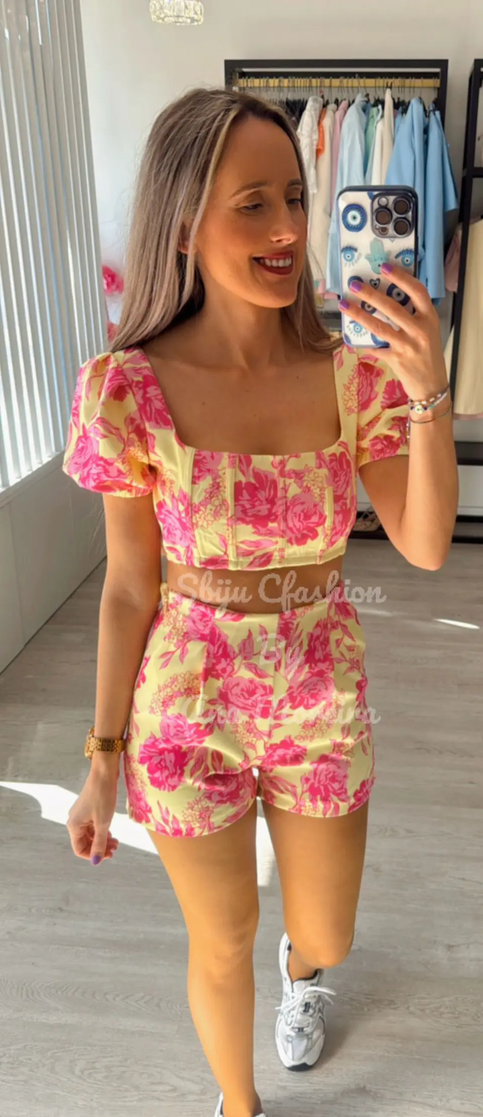 Conjunto estampado de top e calção 2