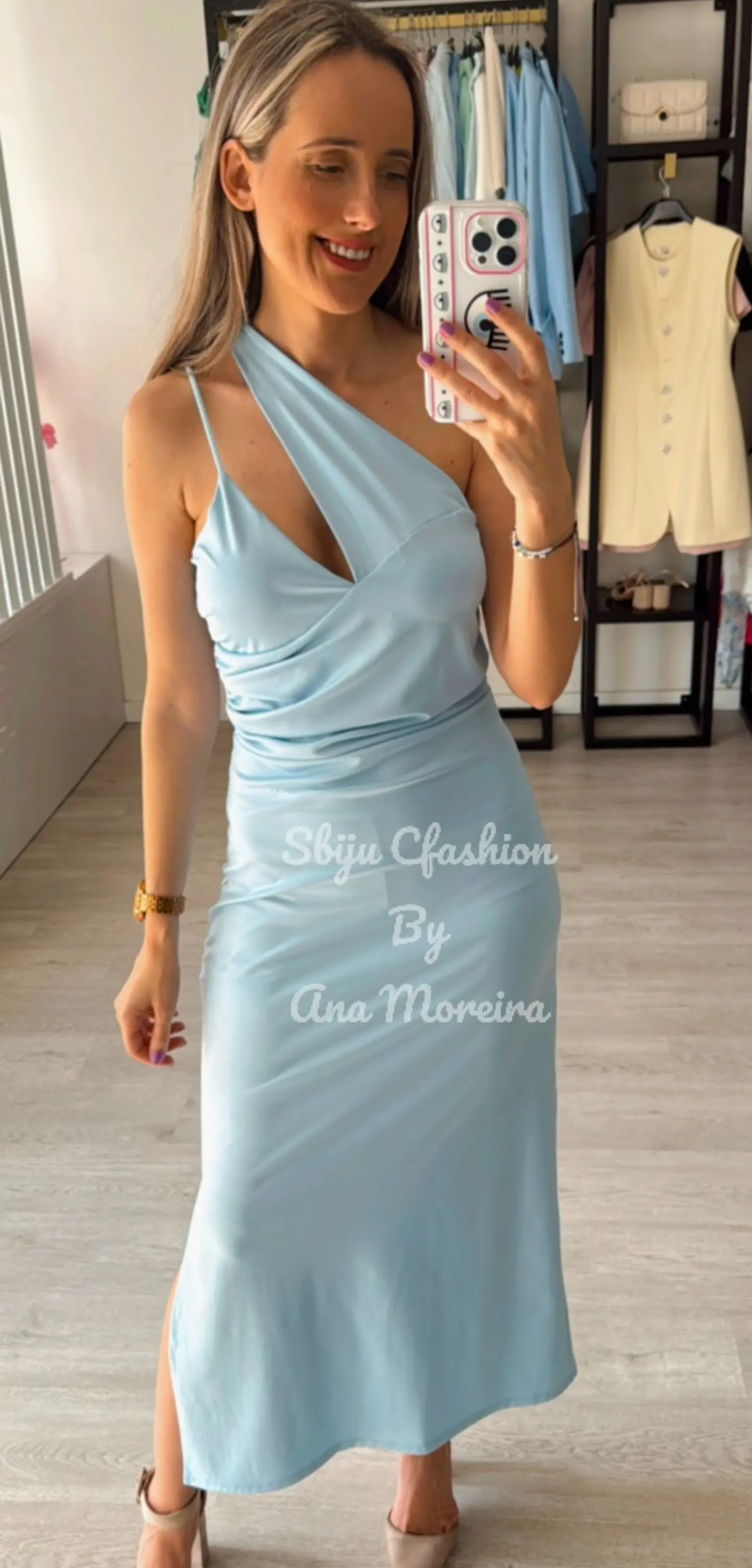 Vestido midi com racha lateral 5