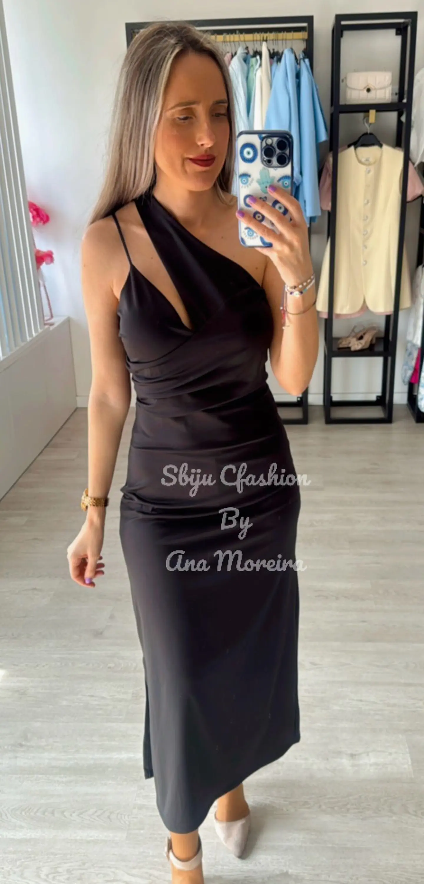 Vestido midi com racha lateral 13