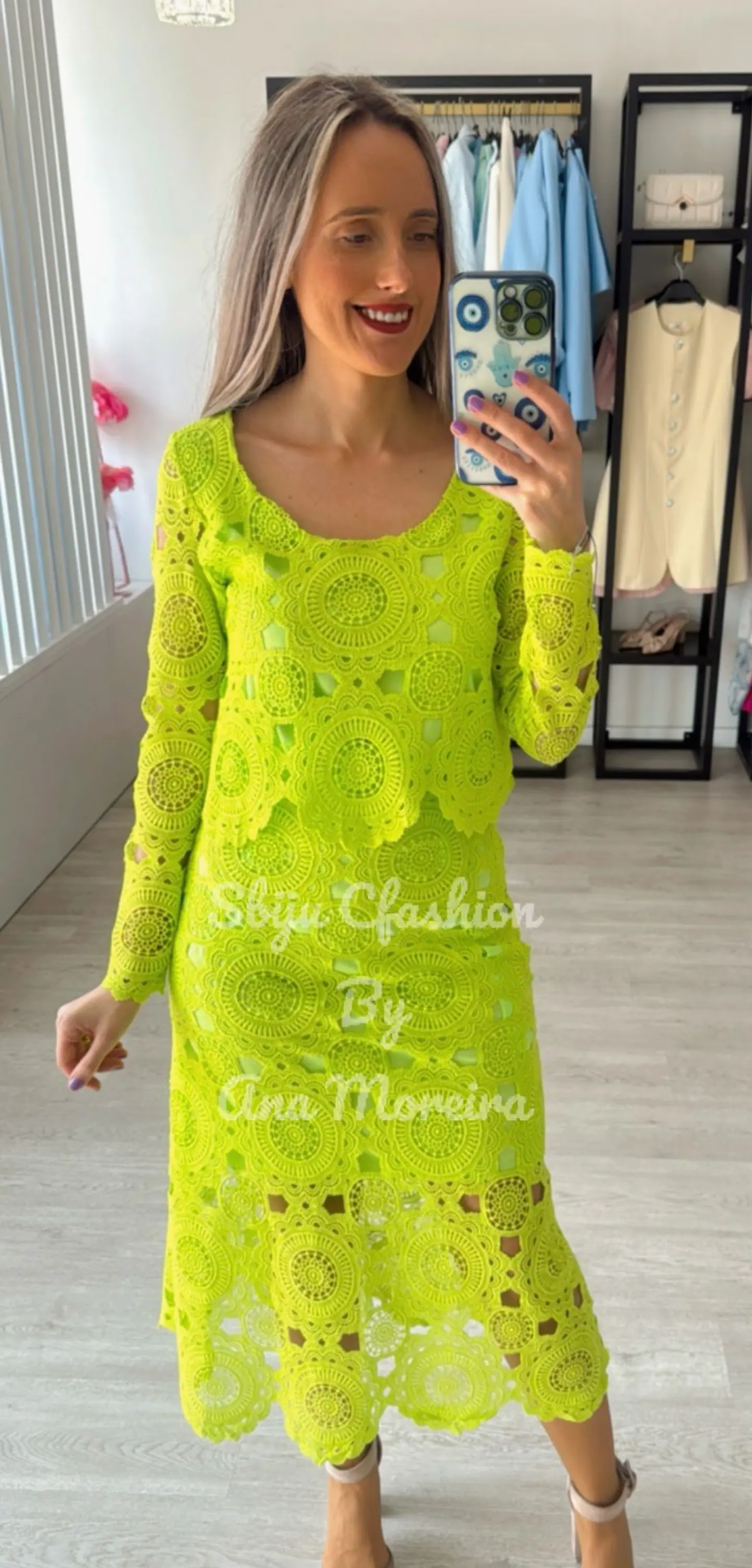 Conjunto de saia e blusa em renda 11