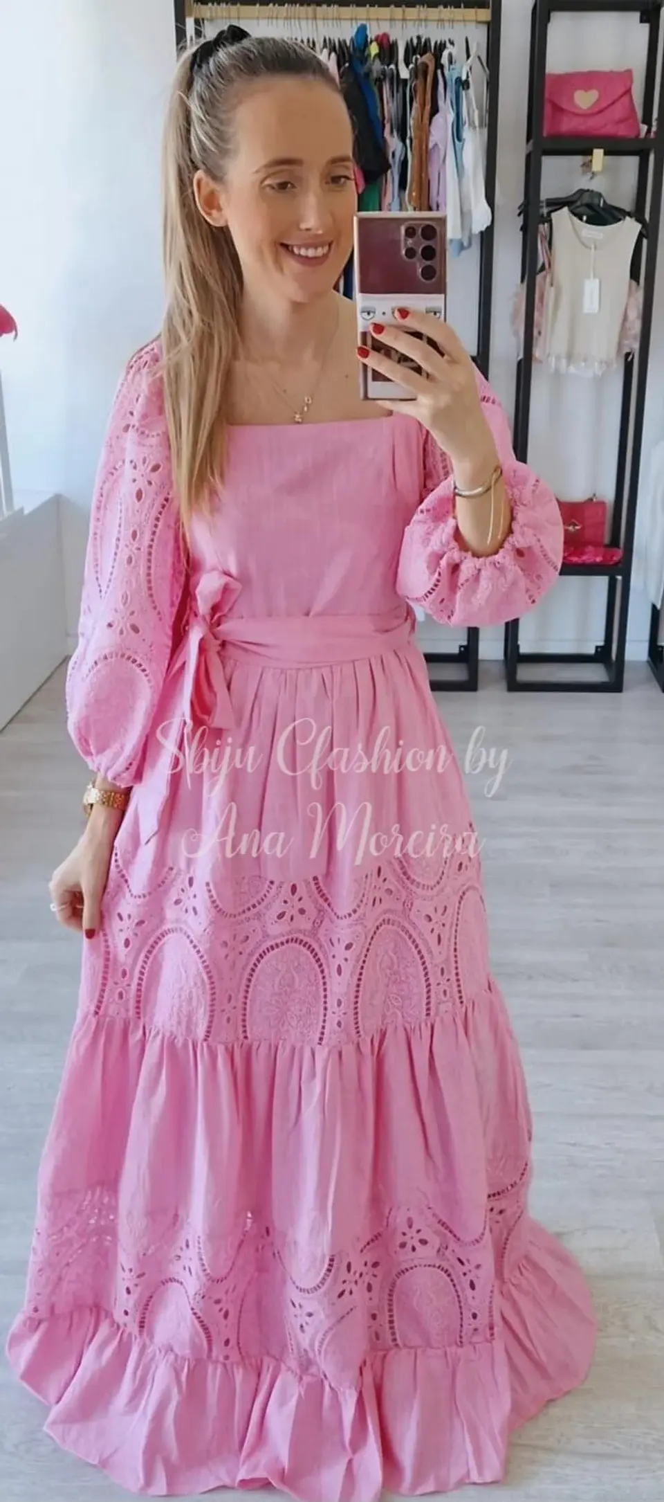 Vestido Comprido com Detalhes em Renda 1