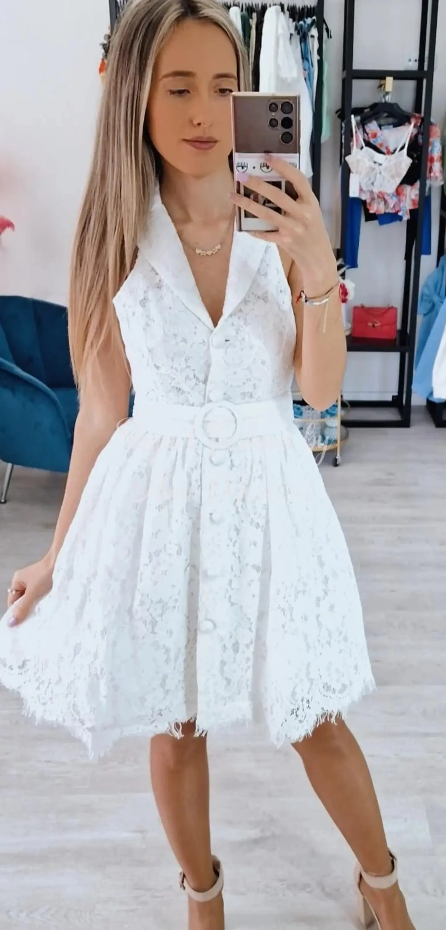Vestido em renda com cinto 1