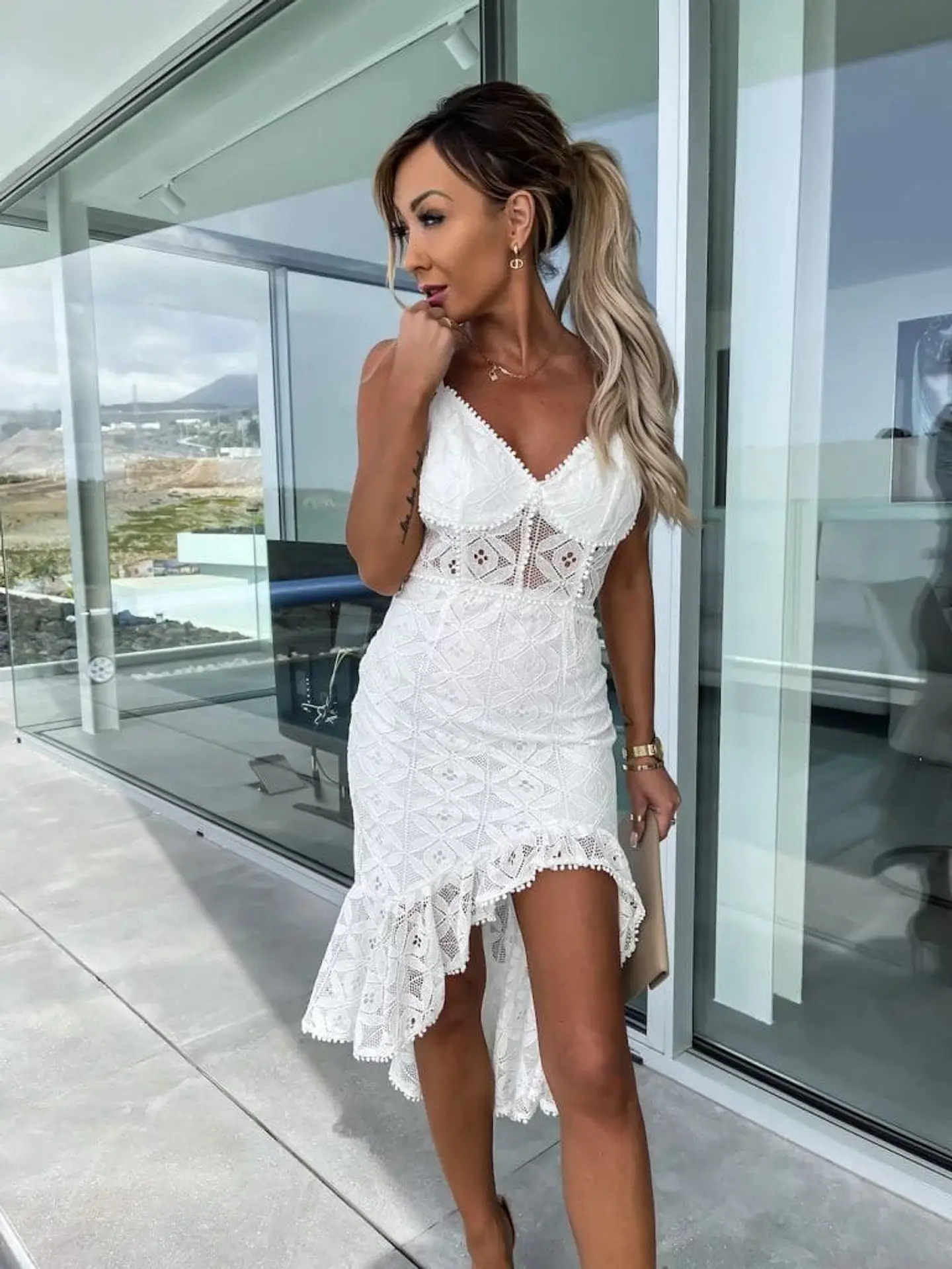 Vestido em renda Lily McBee 6