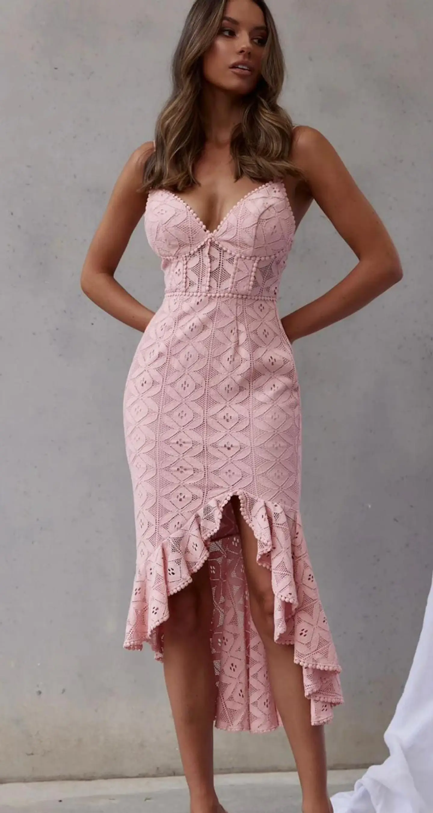 Vestido em renda Lily McBee 5